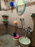 Sub Unit : bathrooms 3
