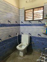 Sub Unit : bathrooms 2