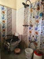 Sub Unit : bathrooms 1